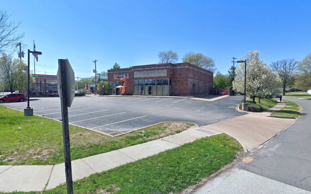 8325 NORTH LINDBERGH