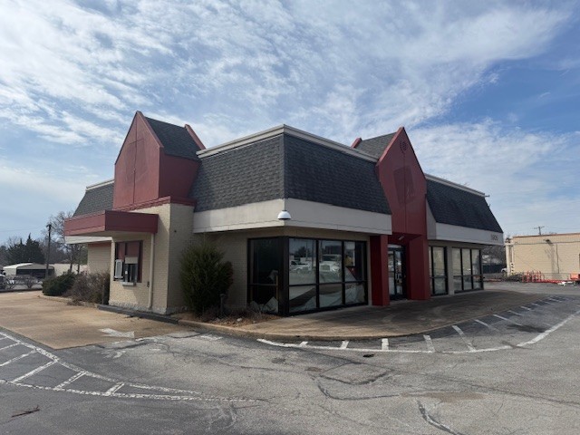 5905 SOUTH LINDBERGH BOULEVARD