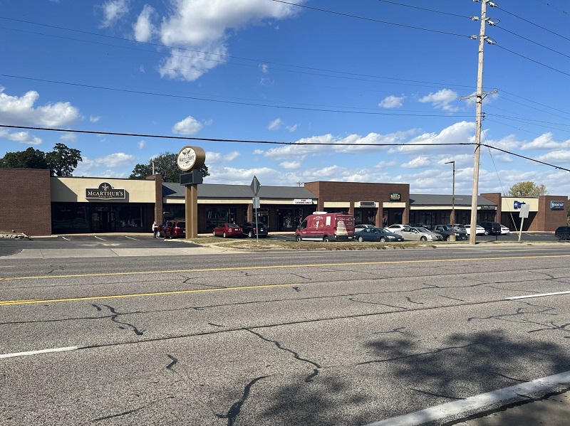 McARTHUR’S BAKERY PLAZA